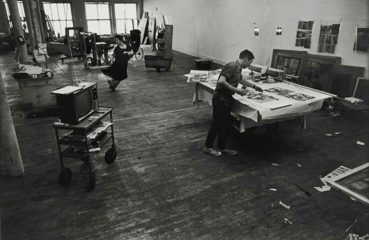 Robert Rauschenberg nel suo studio, New York